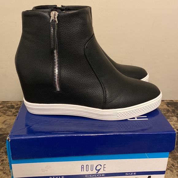 Black Rouge Hidden Wedge Sneaker - Picture 1 of 9
